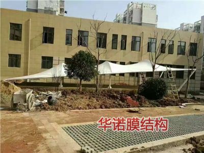 出入口膜結構