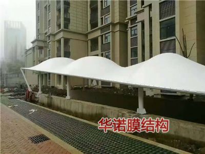 出入口膜結構