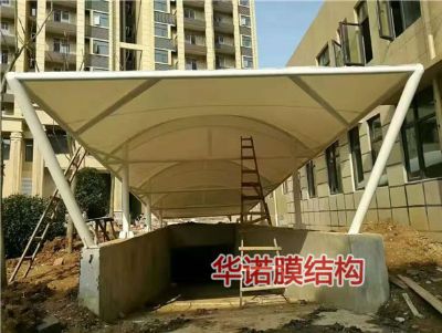 出入口膜結構